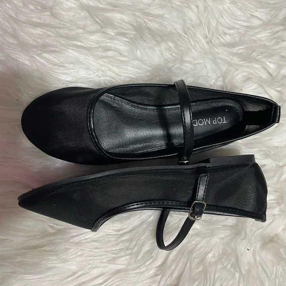 TOP Moda Black Mesh Mary Jane Flats - Picture 2 of 3
